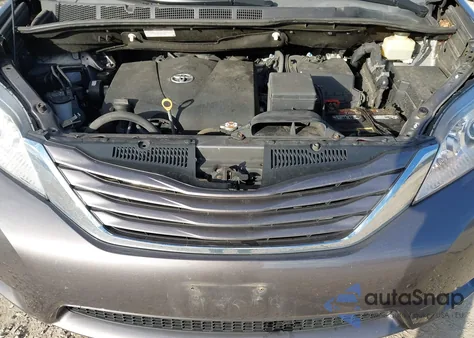 2017 Toyota Sienna Le 8 Passenger из США, поврежденный, VIN 5TDKZ3DC2HS860432